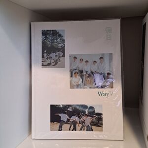 WayV holiday photo book & some inclusions